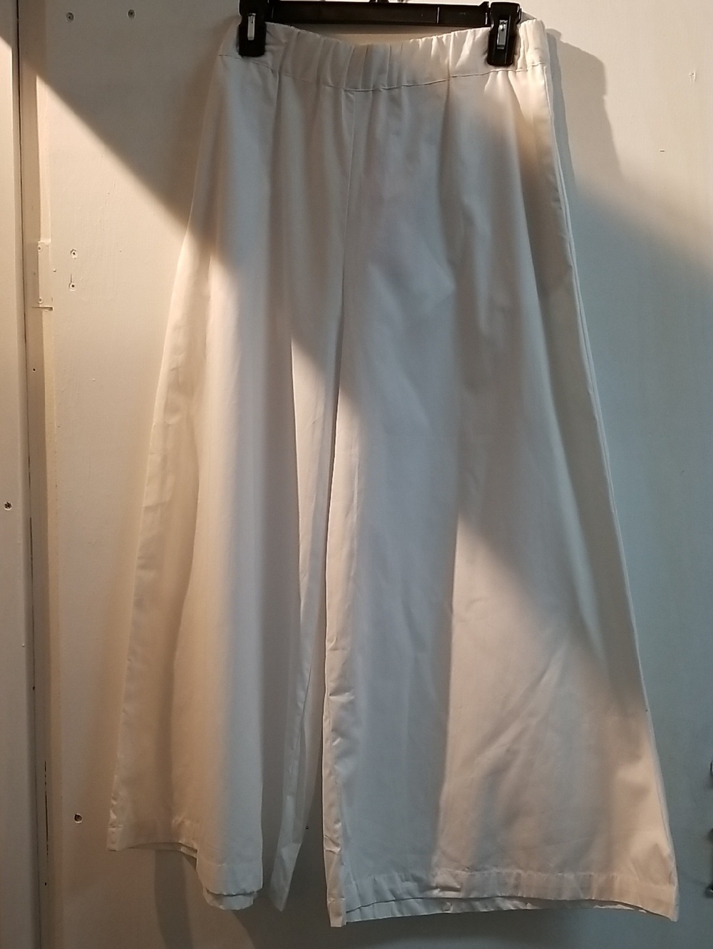Wide-Leg White Women's Pants with Elastic Waist